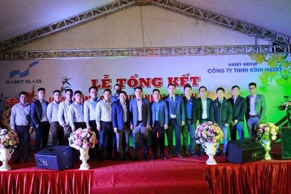 HASKY GLASS TỔ CHỨC THÀNH CÔNG LỄ TỔNG KẾT HOẠT ĐỘNG SẢN XUẤT KINH DOANH 2018 VÀ TRIỂN KHAI KẾ HOẠCH SẢN XUẤT KINH DOANH 2019