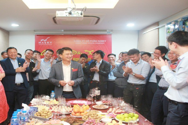 TƯNG BỪNG KHÔNG KHÍ “GẶP MẶT ĐẦU NĂM” TẠI HASKY