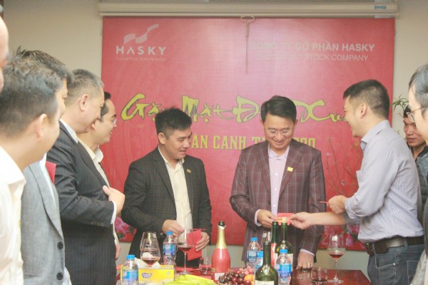HASKY GROUP TƯNG BỪNG KHAI XUÂN CHÀO ĐÓN NĂM MỚI 2020